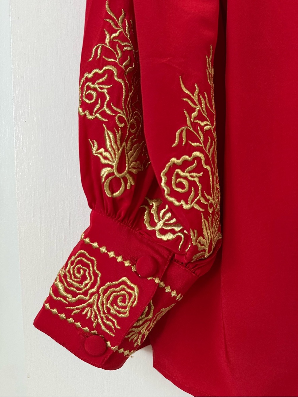 Vintage 100% Silk Diane Von Furstenberg Red Gold Embroidered Button Front Blouse - Picture 12 of 14